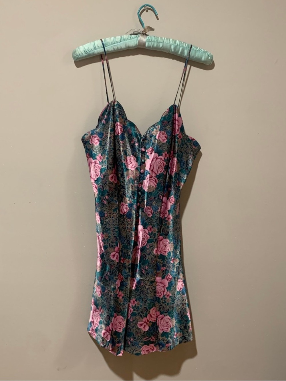 Gold label vs teal slip